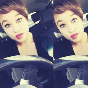 Meet your Posher, Iana